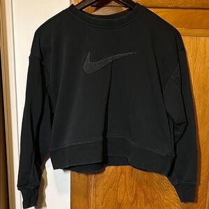 Nike Women's Black Cropped Sweatshirt